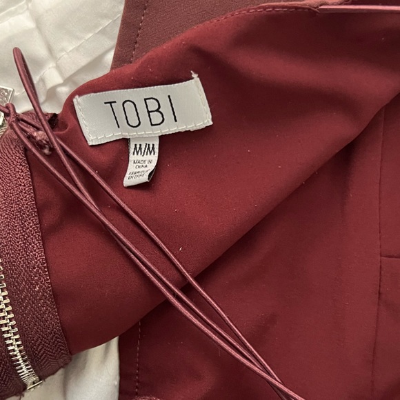 Burgundy crop top - Picture 3 of 3